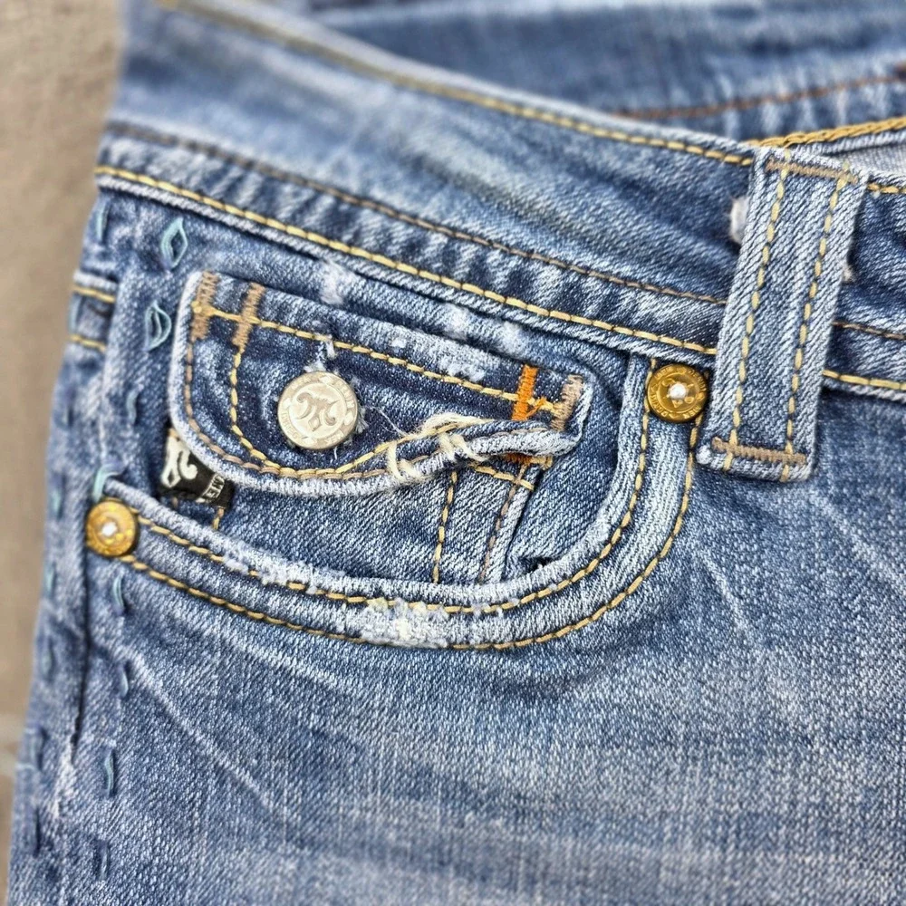 Mek Denim step into